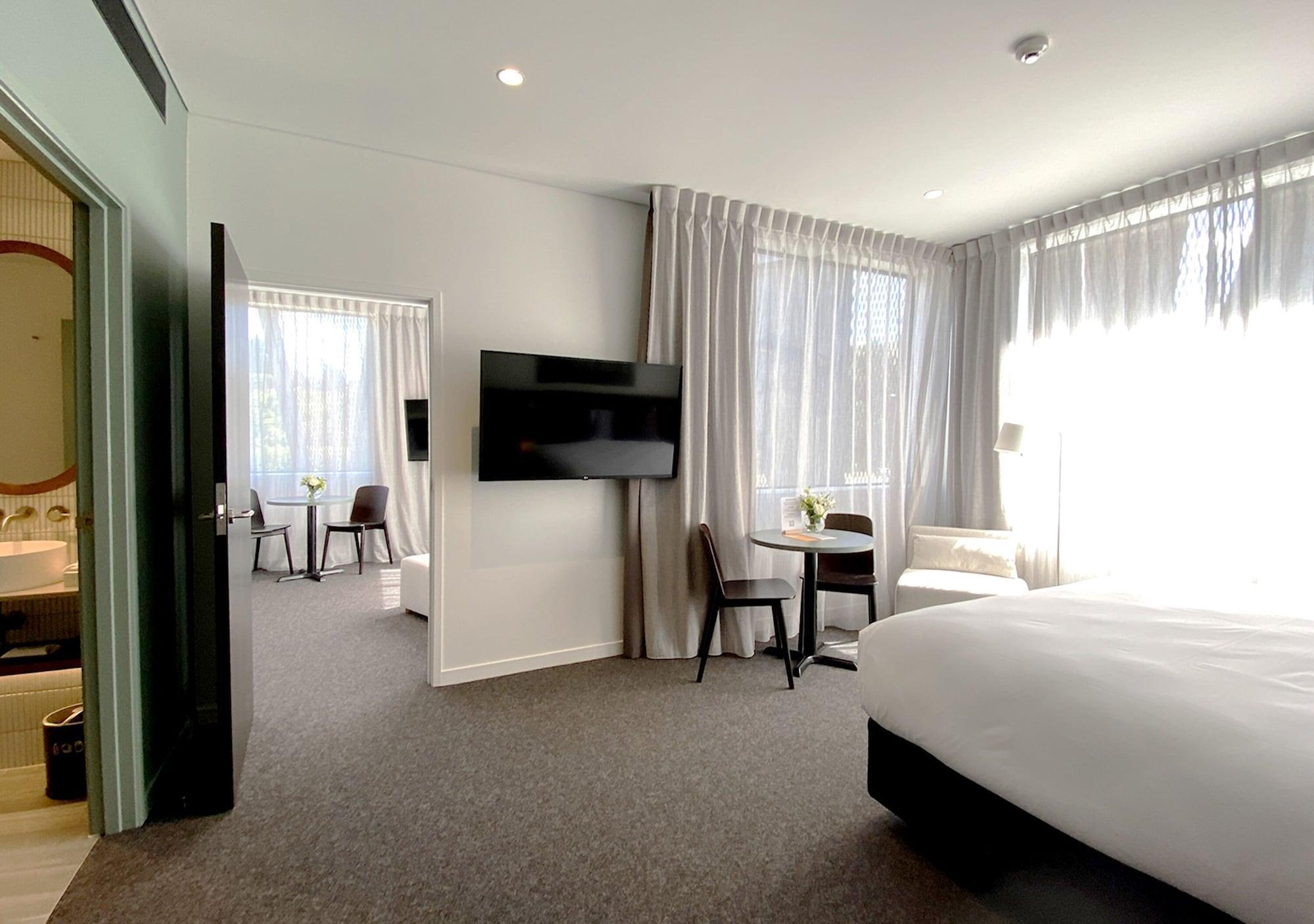 Sudima Five Mile Hotel