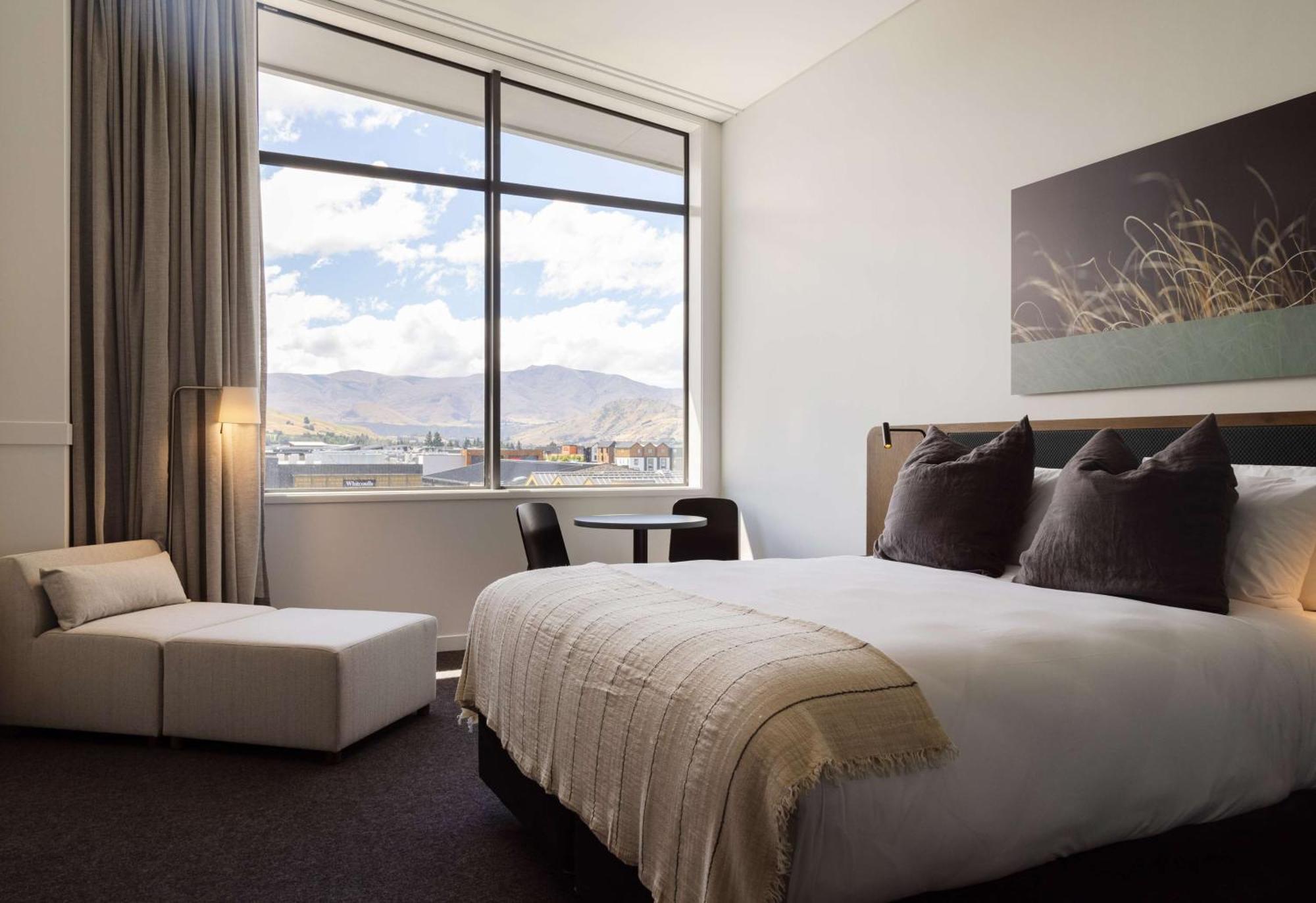 Hotel Sudima Five Mile 4*
